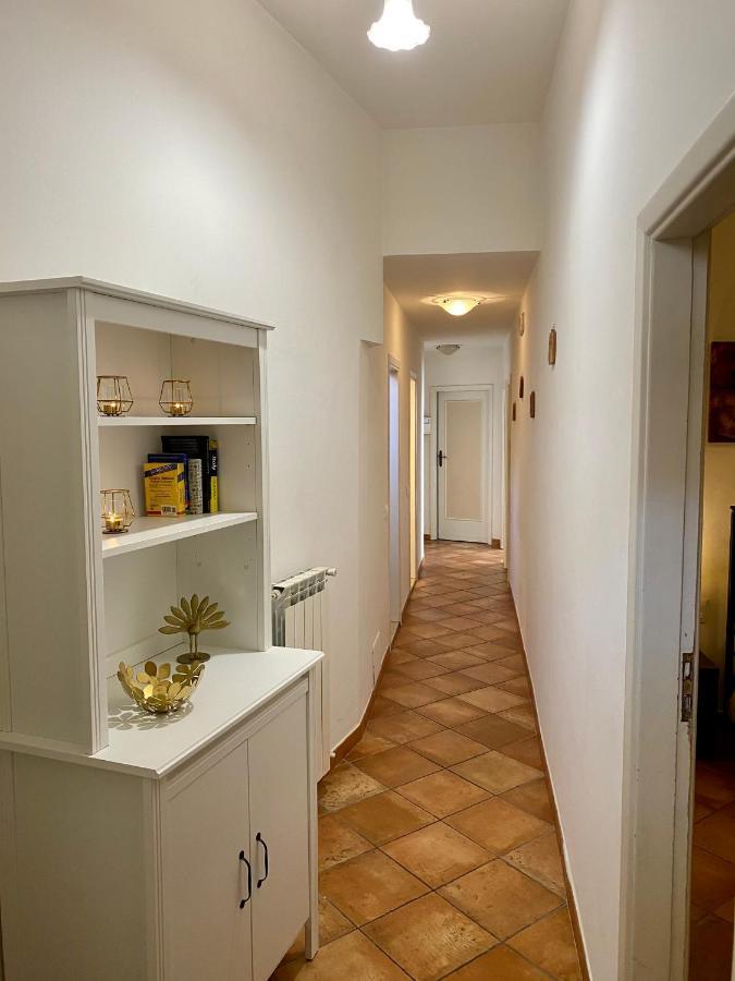 Nice & Roomy Apartment Behind The Uffizi Museum ฟลอเรนซ์ ภายนอก รูปภาพ